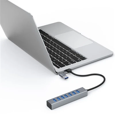 7-portars USB 3.0-hubb med själv-driven design